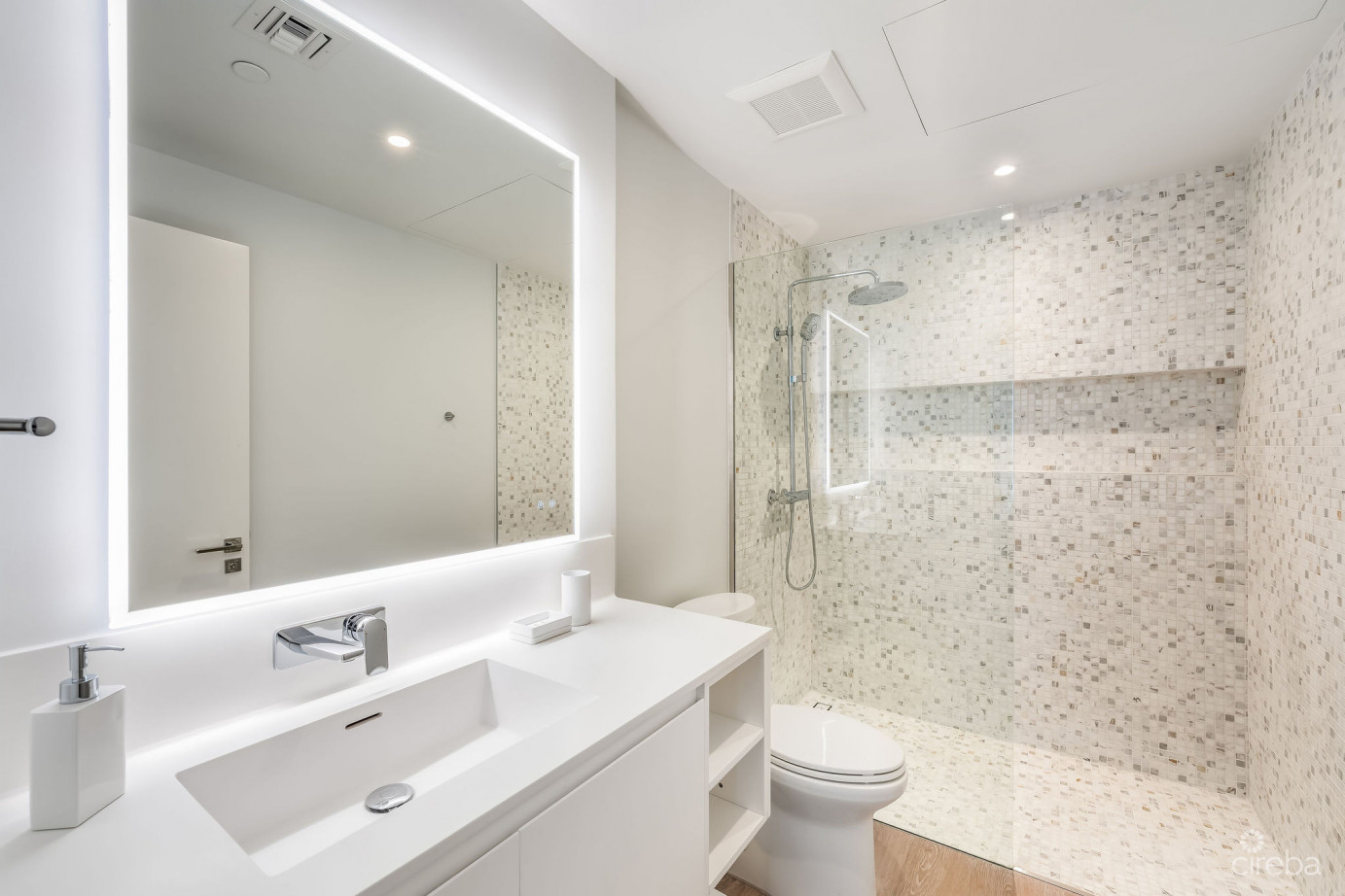 Onegt 601 - Signature Grand Residence