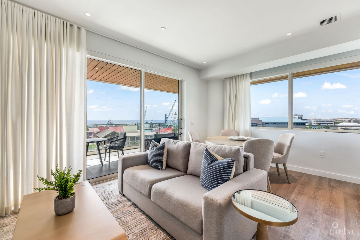 Onegt 501 - Front-row Ocean View 2-bed Residence