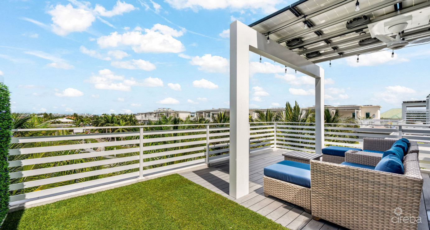 Solara Upgraded 3 Bed End Unit Townhome