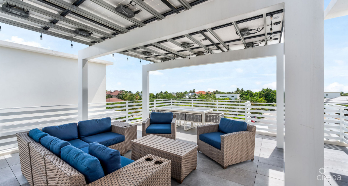 Solara Upgraded 3 Bed End Unit Townhome
