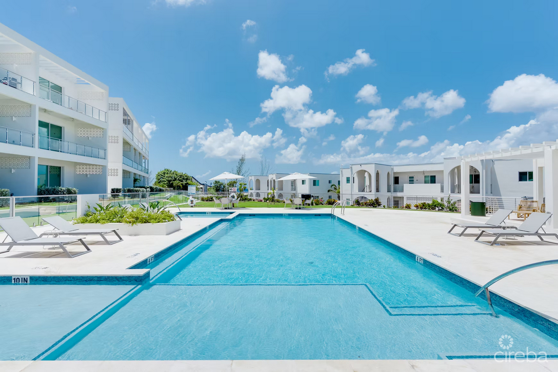 Sunset Point - Beautifully Upgraded 3 Bed With Panoramic Ocean Views