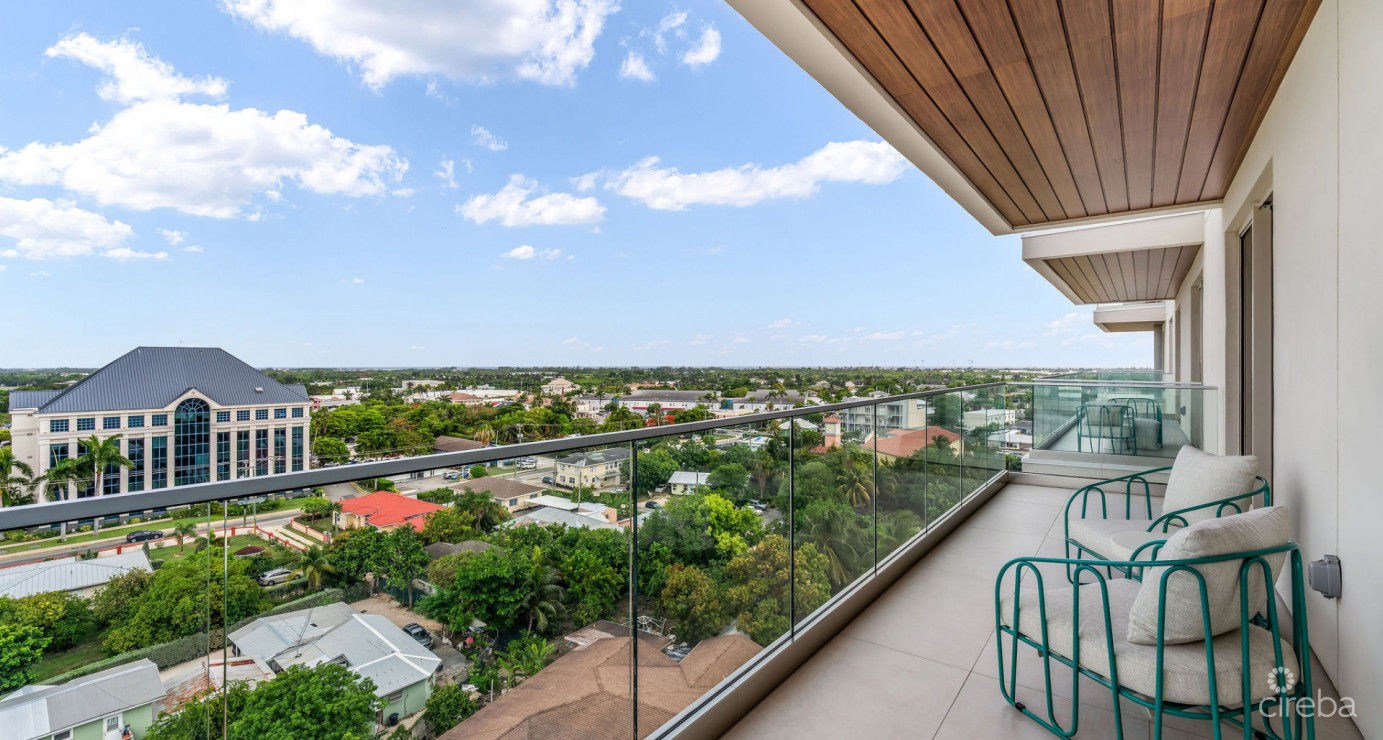 8th Floor One Gt 1 Bed + Den Income Producing