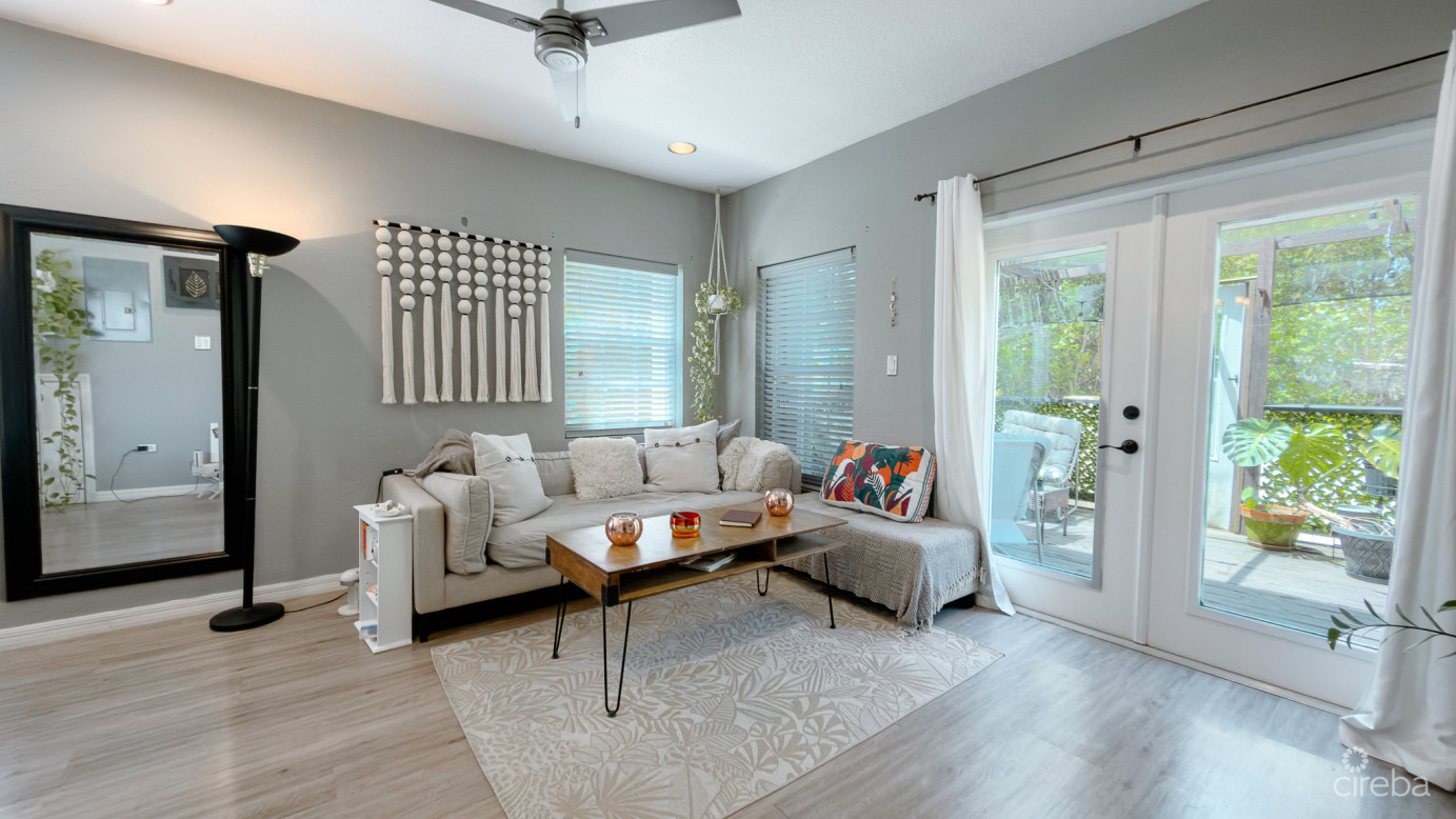 Golden Springs 2 Bed End Townhome