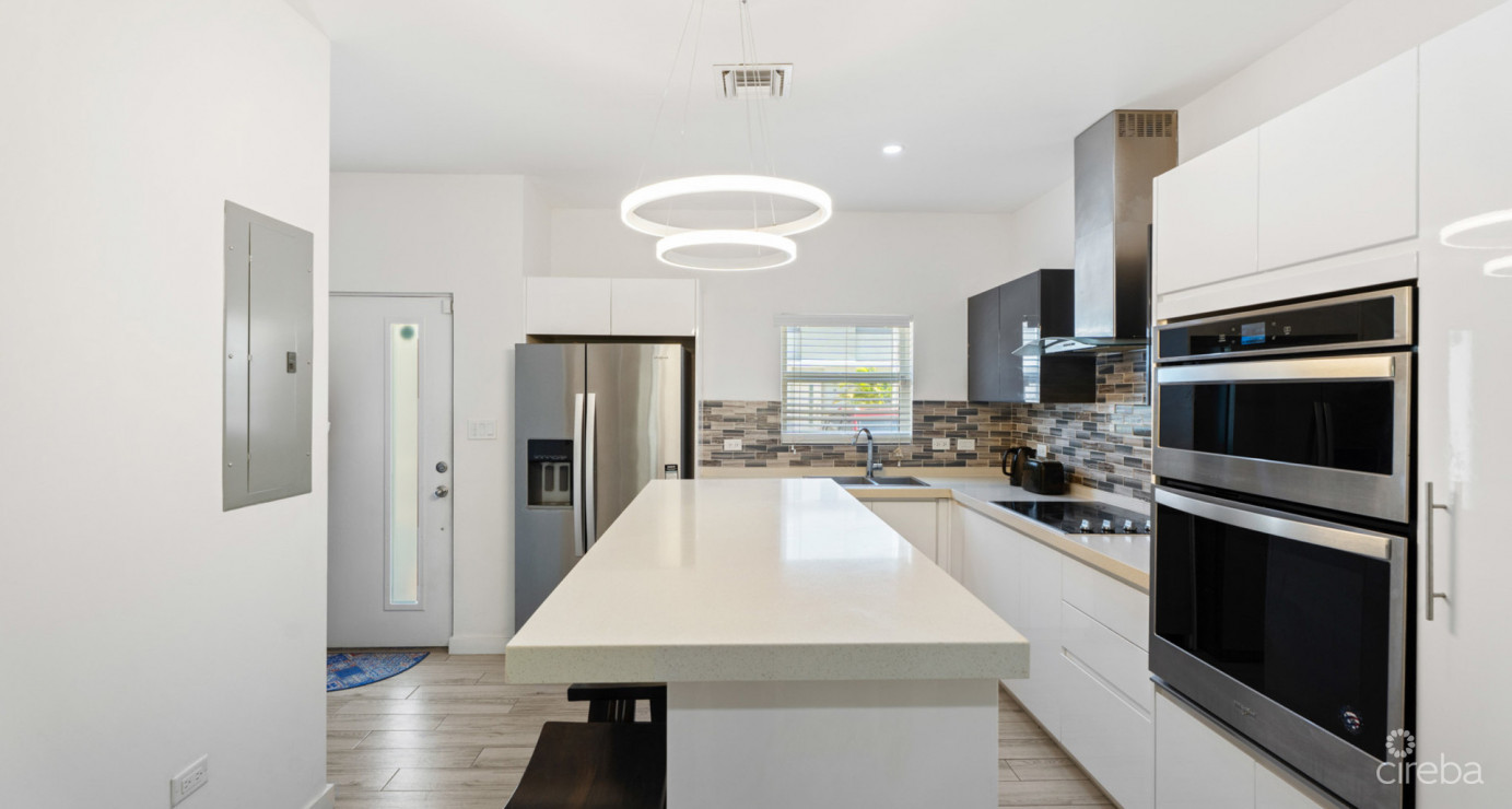 20 Ocean Reach- Charming 2-bed/ 3-bath In Awesome Location