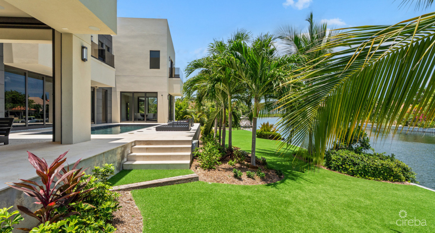 Brand New Vista Del Mar Home