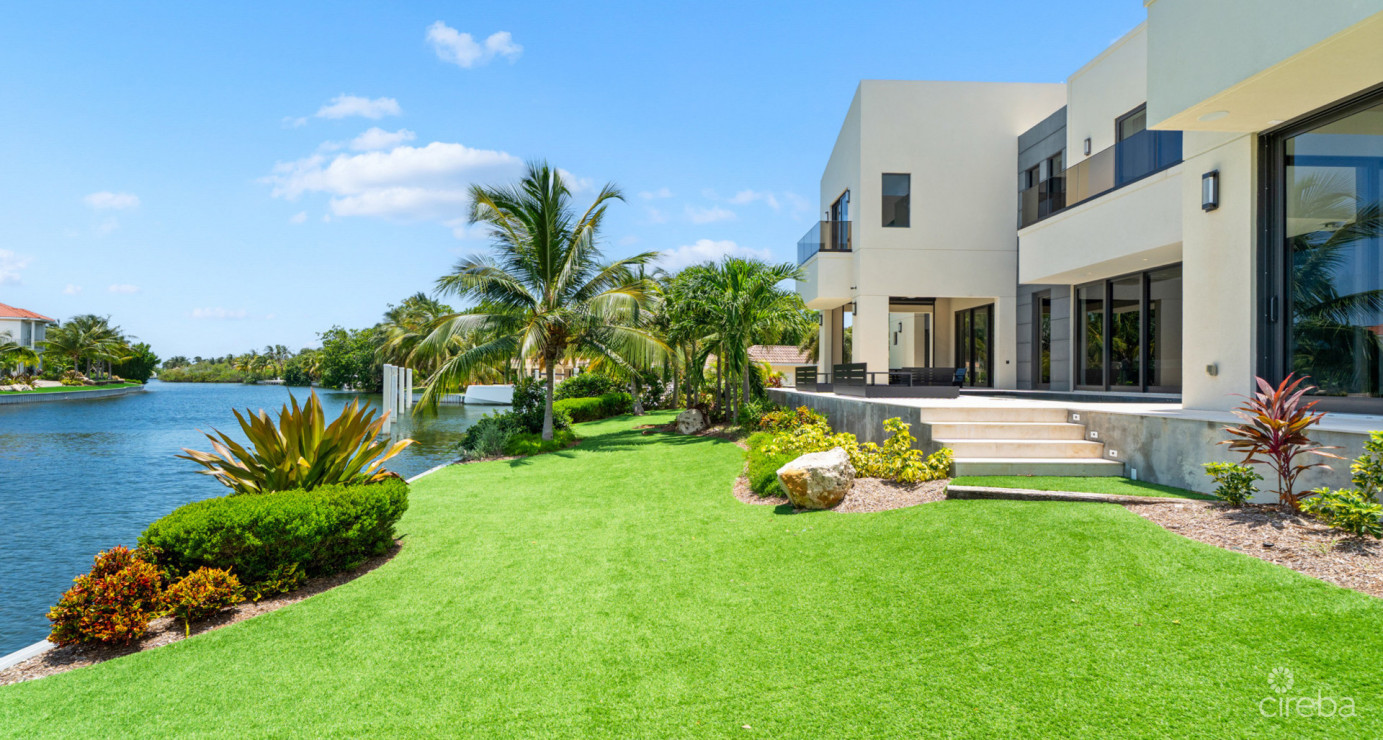 Brand New Vista Del Mar Home