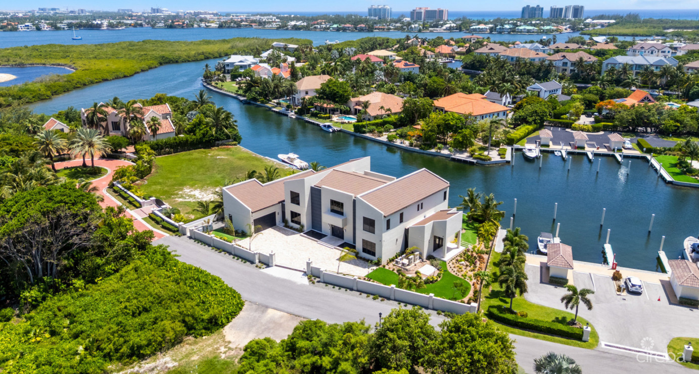 Brand New Vista Del Mar Home
