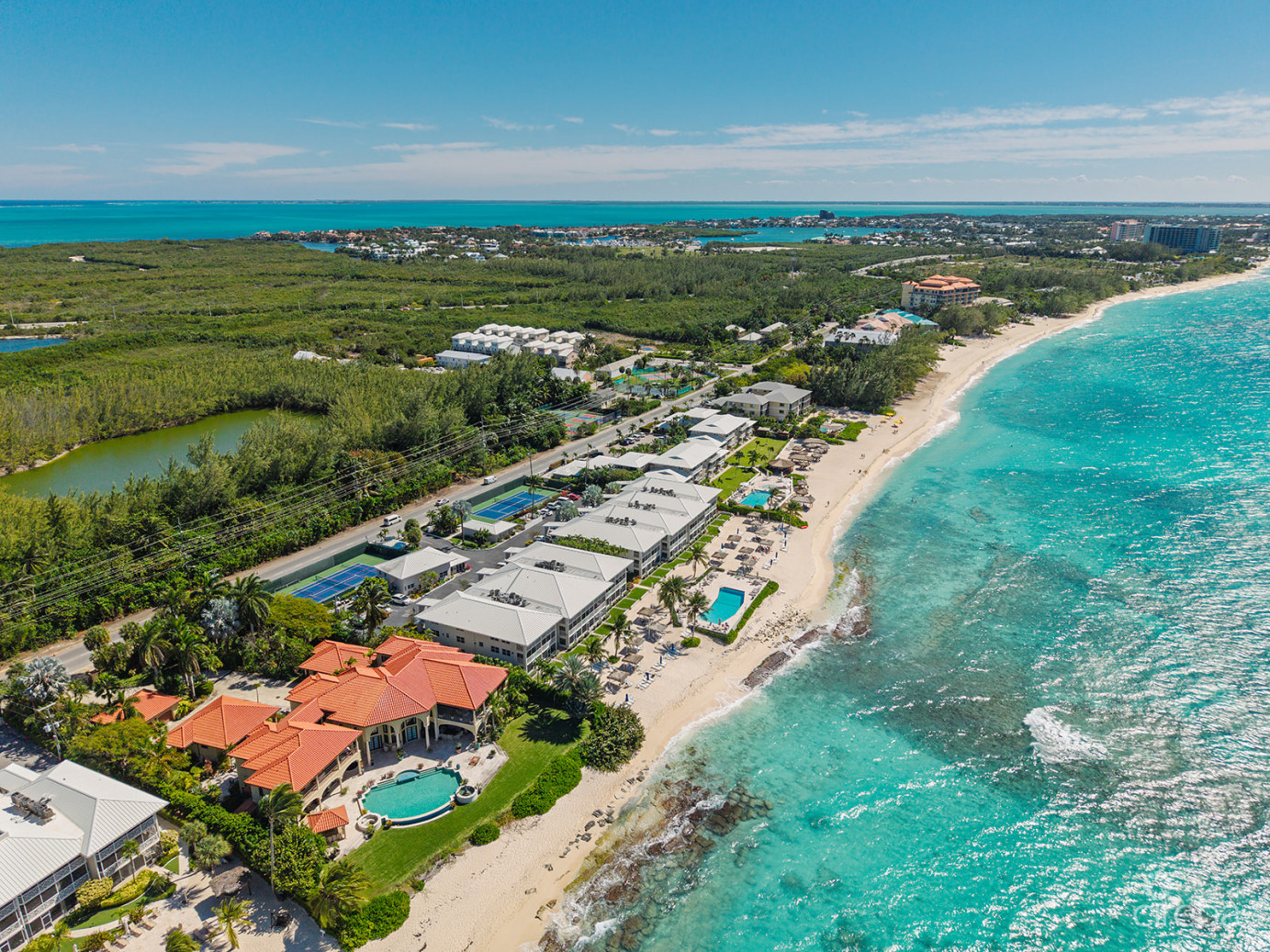 Renovated Penthouse Discovery Point Club