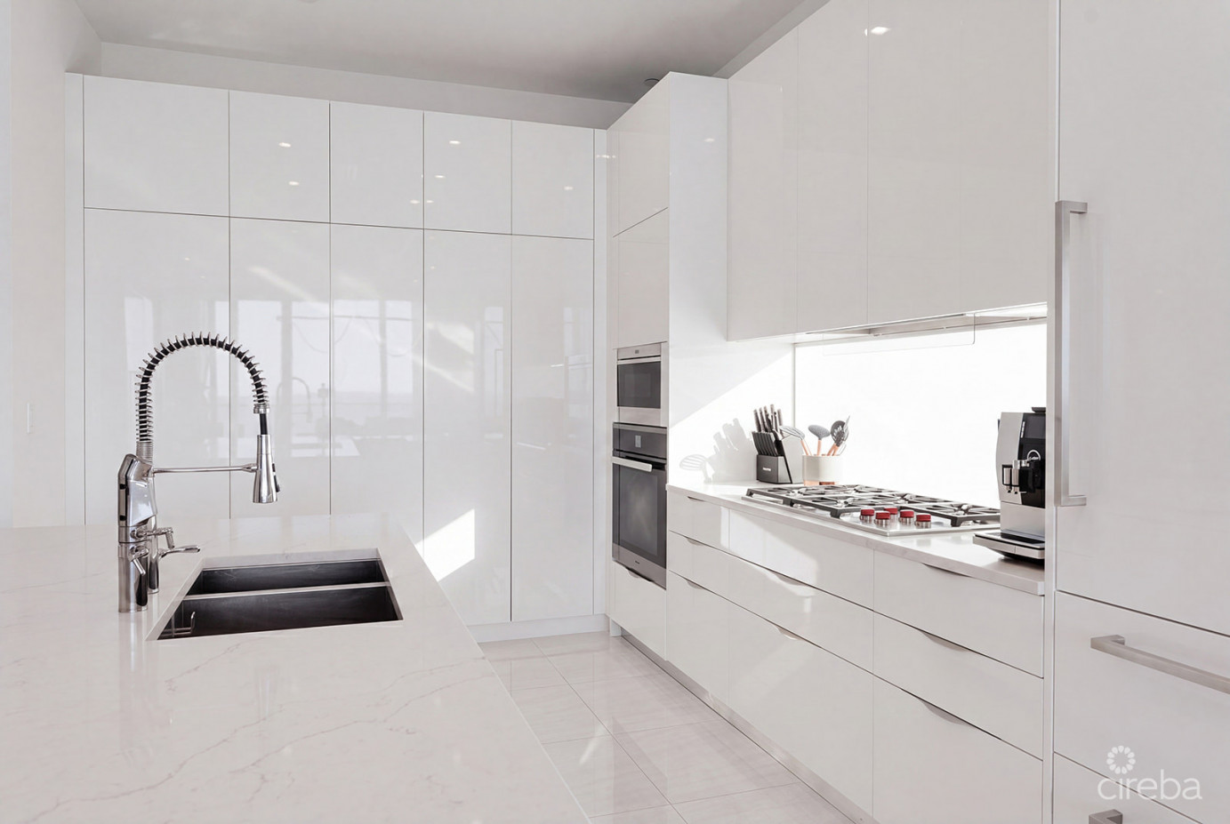 Three-level Oceanfront Fin Penthouse  #30 Plus 2 Garages
