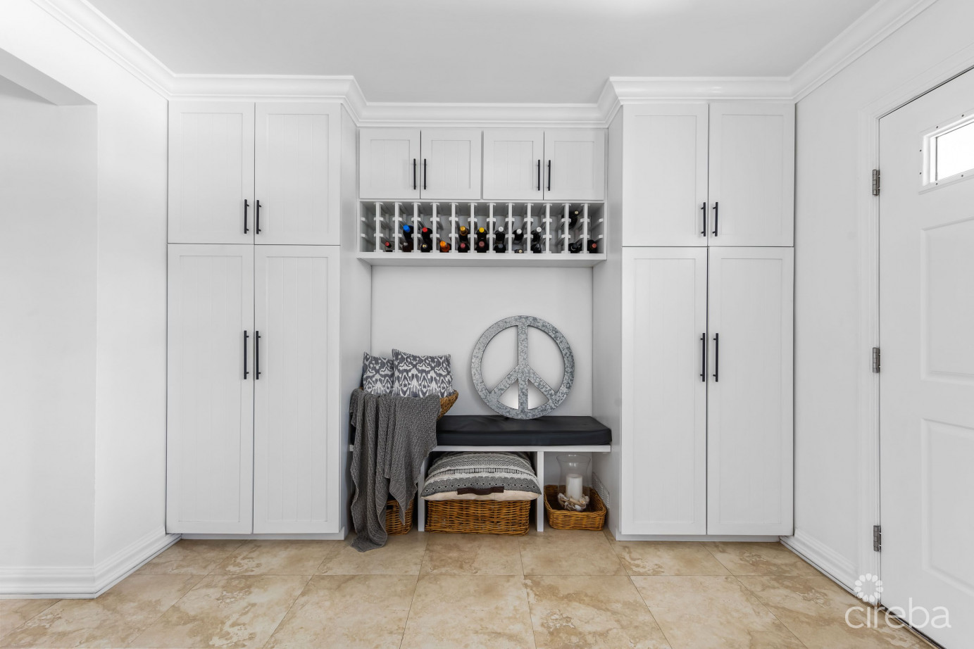 Lime Tree Bay Unique 4 Bed, 3.5 Bath With Water Views