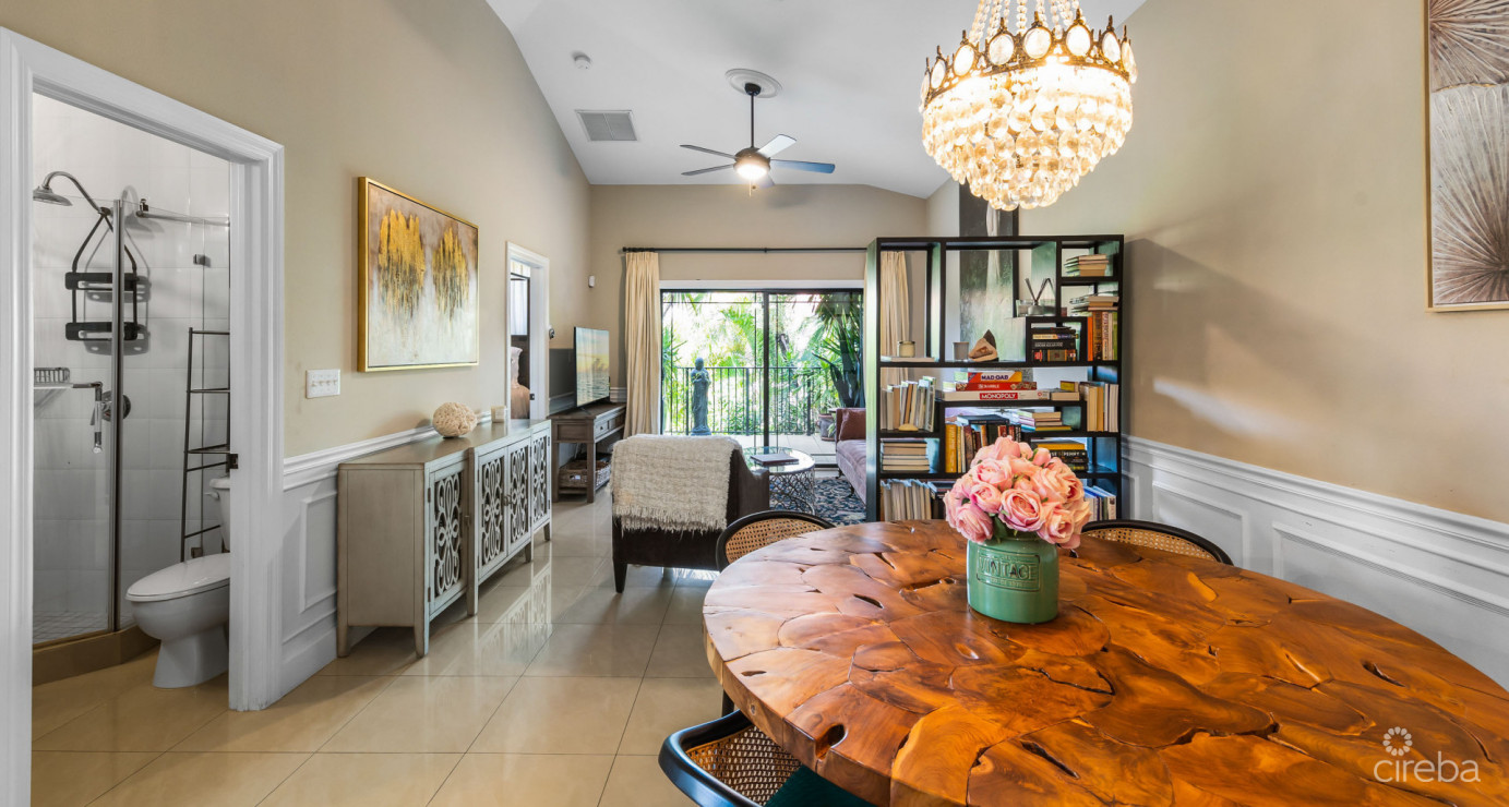 Beautifully Upgraded Lantern Point Condo