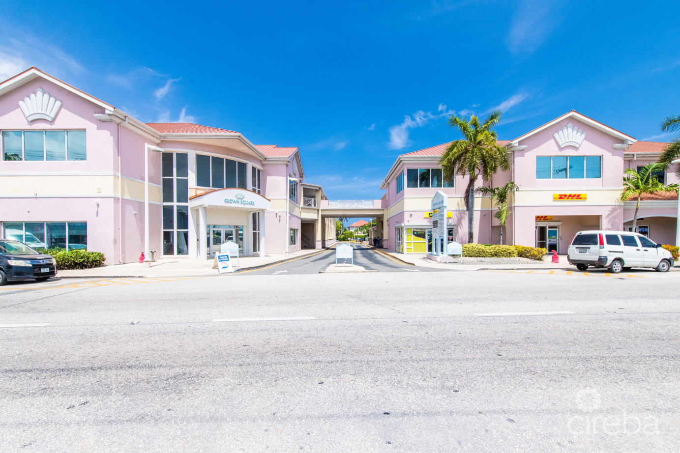 Crown Square  16 Unit Commercial Investment Opportunity