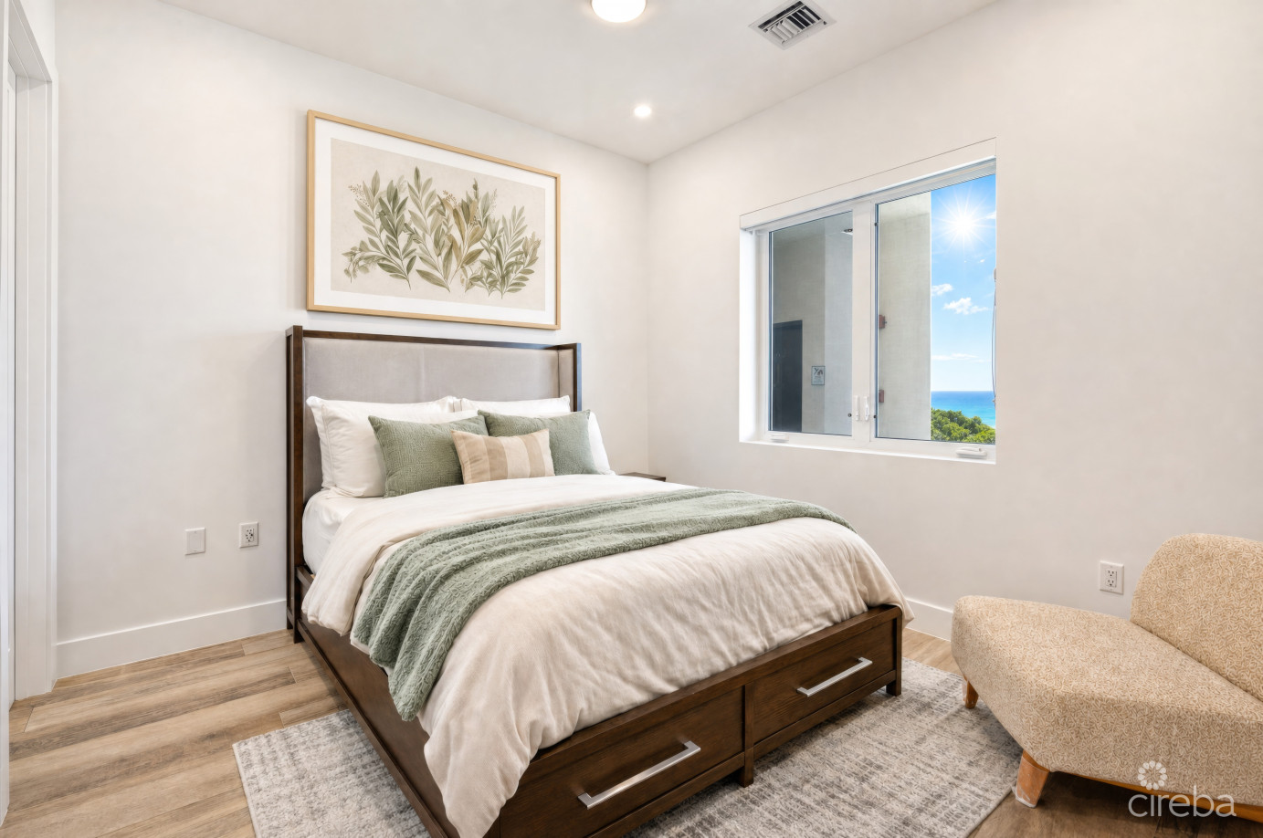 Aura Penthouse #404