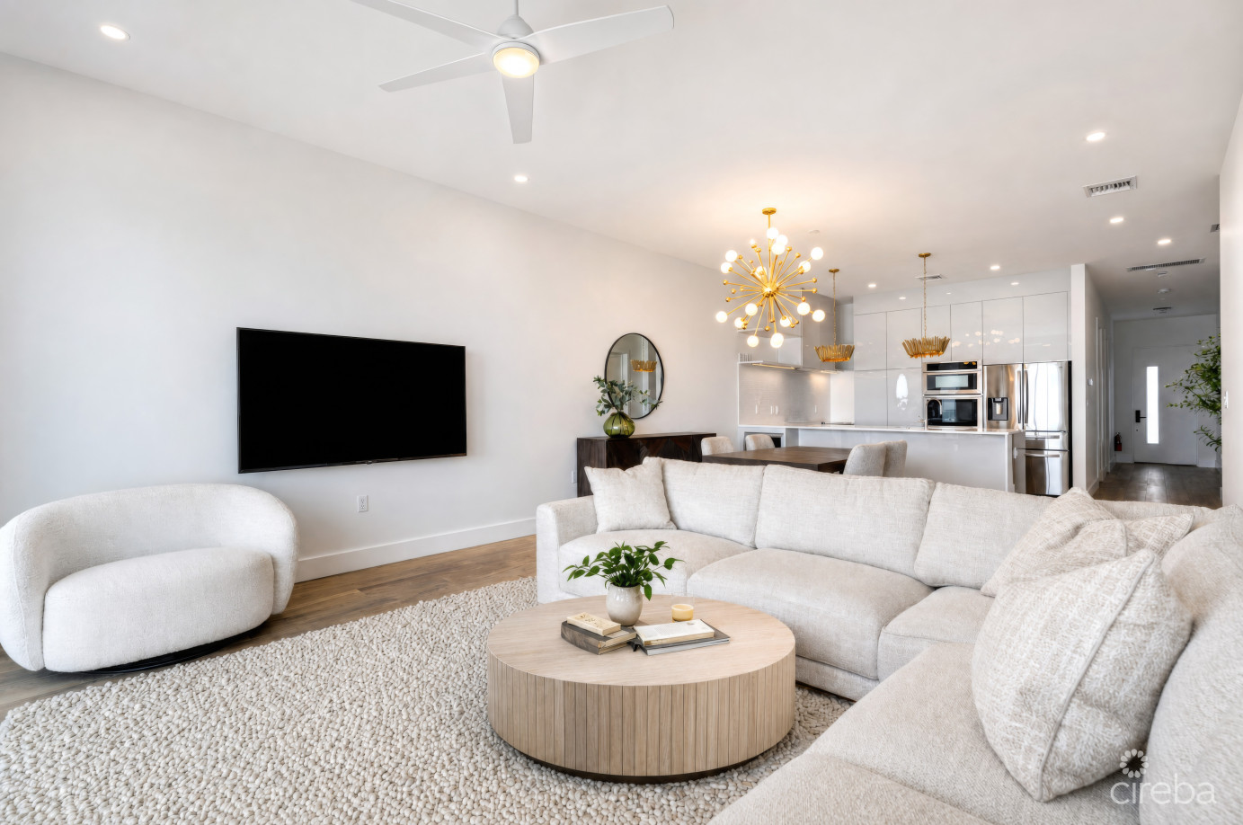 Aura Penthouse #404