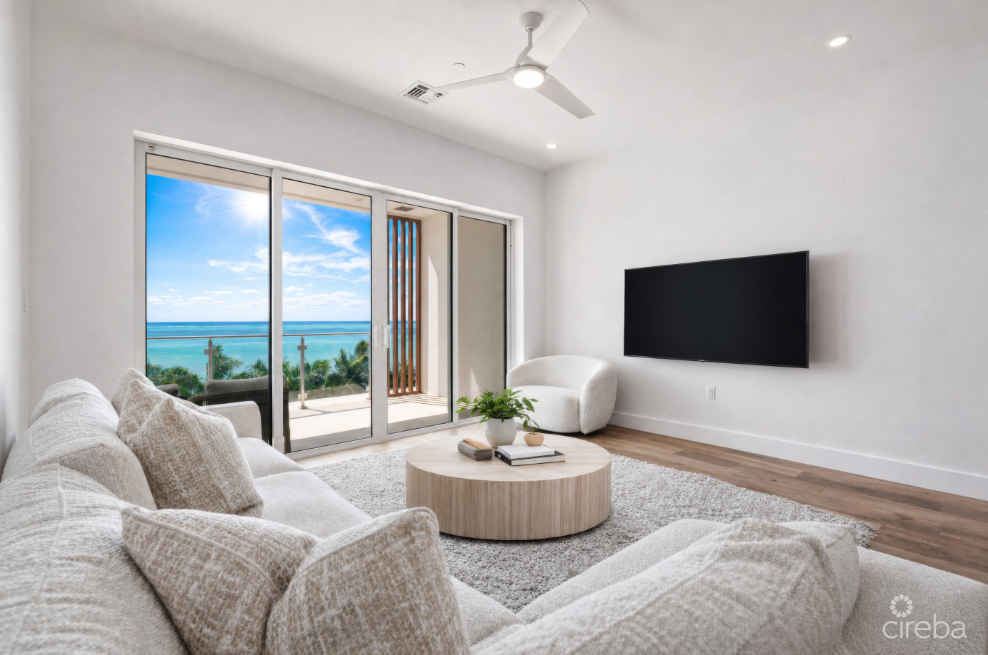 Aura Penthouse #404