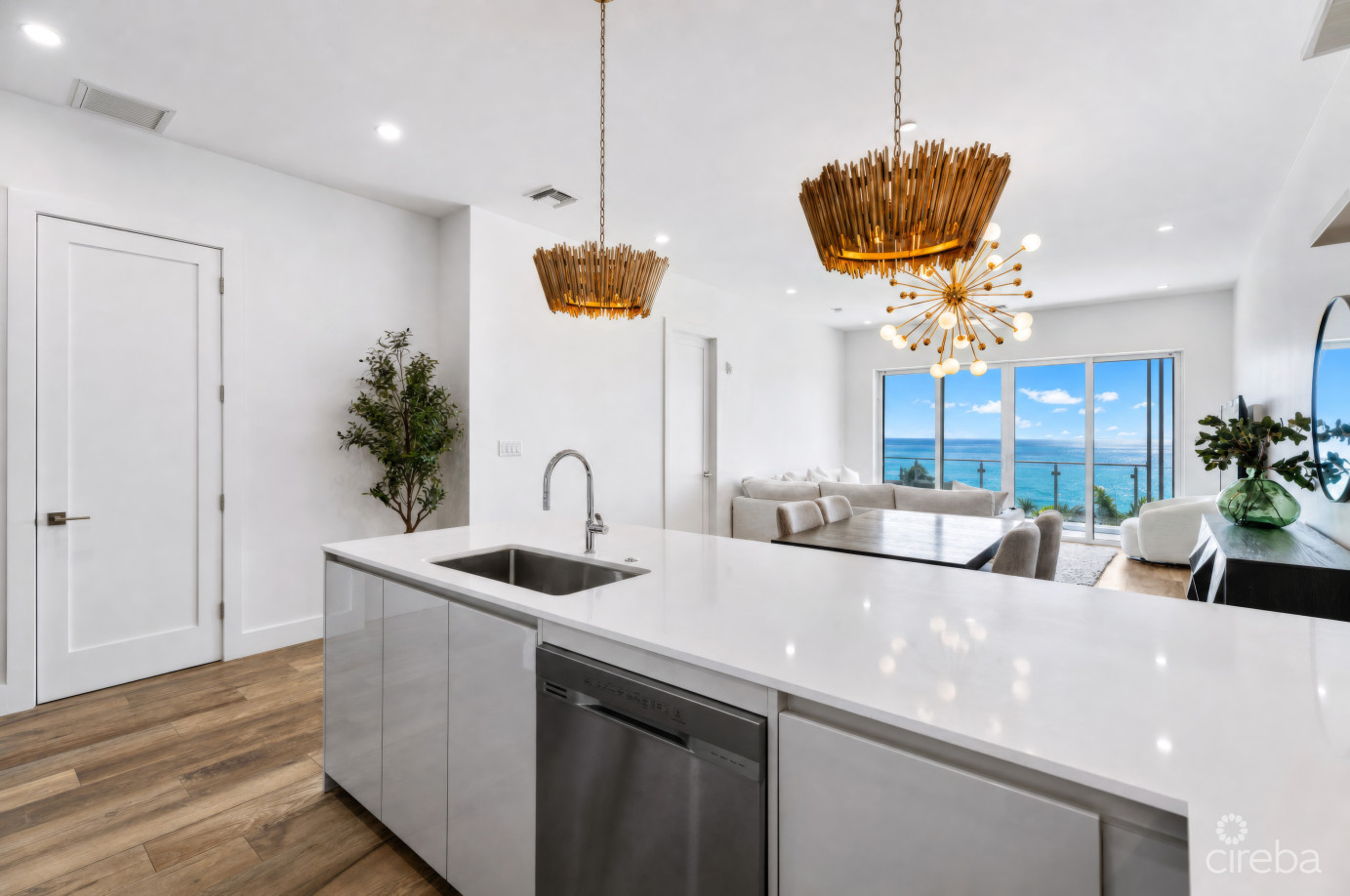 Aura Penthouse #404
