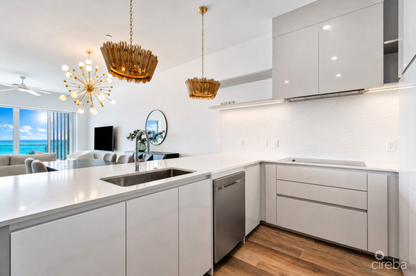 Aura Penthouse #404