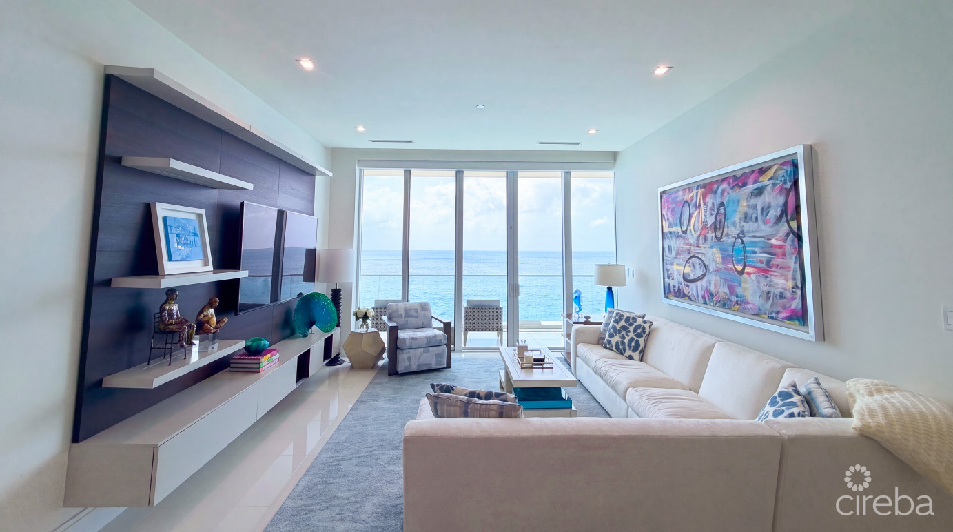 Fin Oceanfront Condo