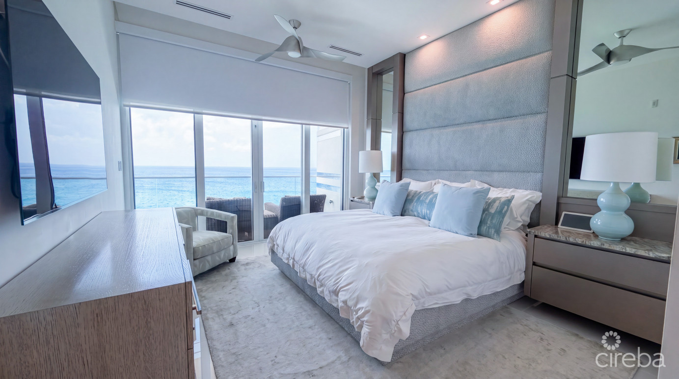 Fin Oceanfront Condo
