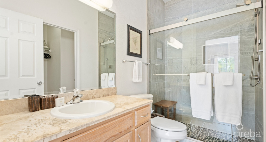 Kaibo Phase 2, Top Floor Condo With Storage Unit