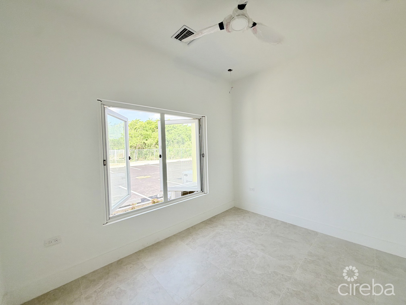 Large One Bedroom Townhome - The Meadows At Batabano