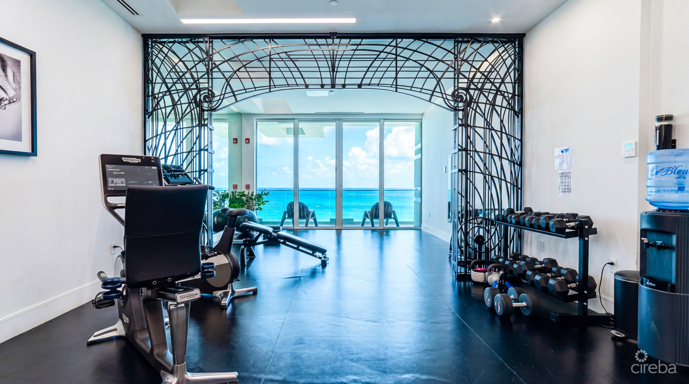 Fin 11 - Oceanfront Condo