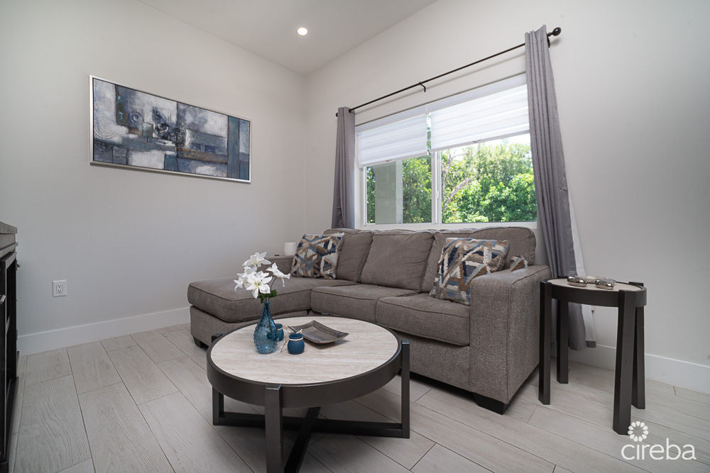 2 Bed 2 Bath Condo 61 West