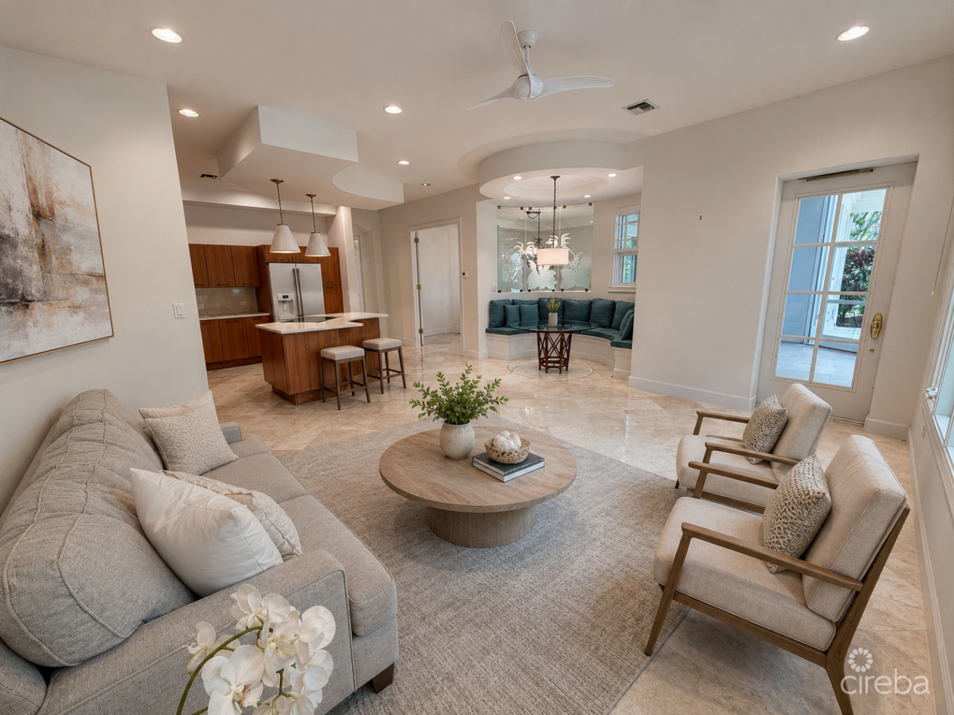 Rare King's Court Villa In Britannia  Seven Mile Beach Corridor
