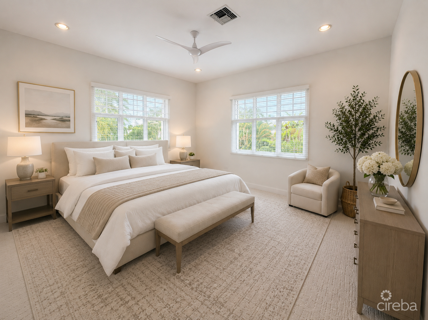 Rare King's Court Villa In Britannia  Seven Mile Beach Corridor