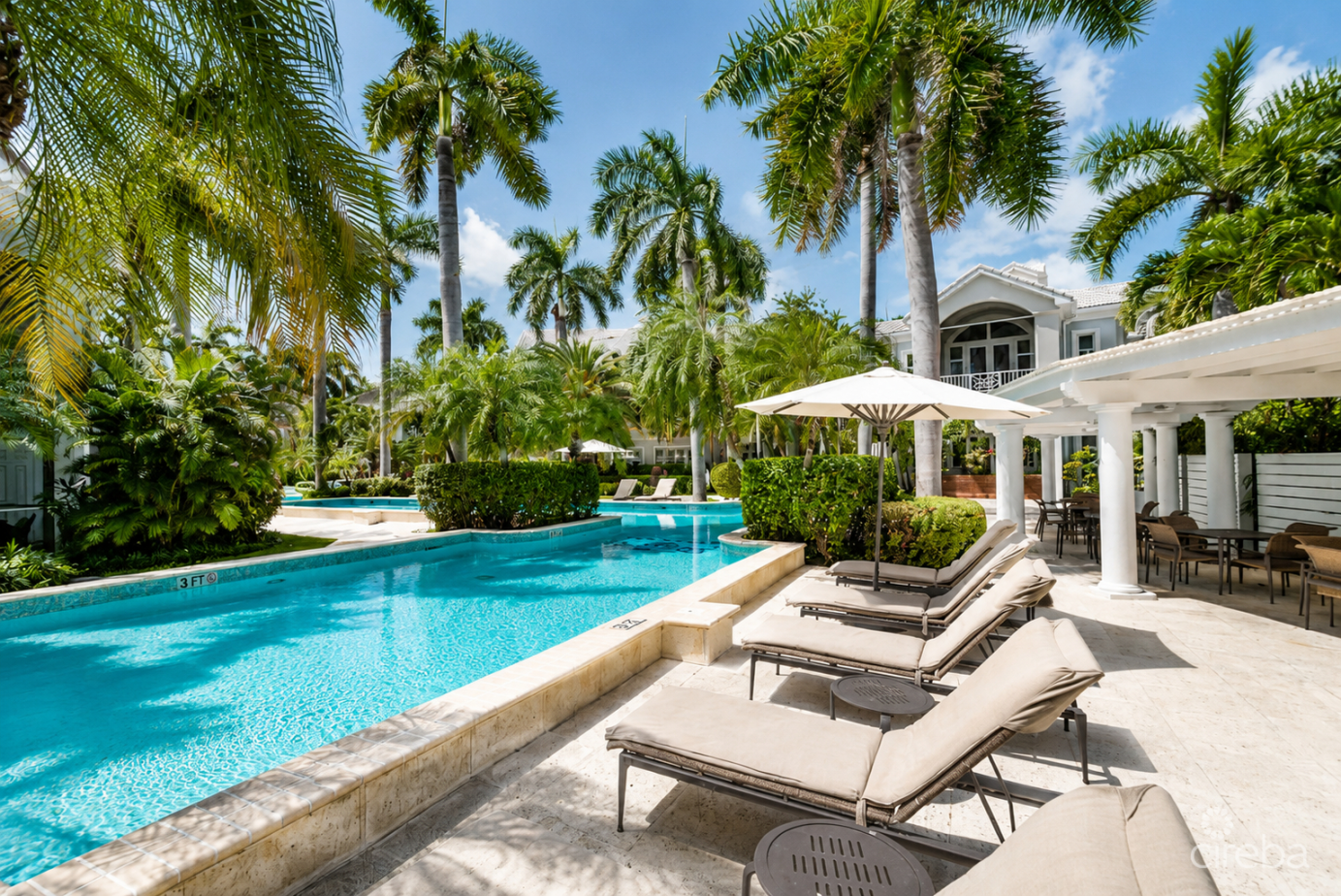 Rare King's Court Villa In Britannia  Seven Mile Beach Corridor