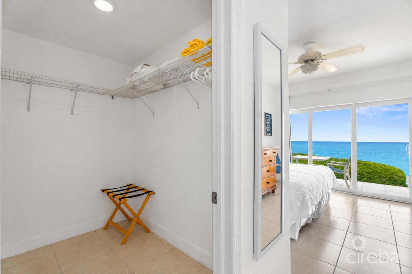 Castaway Coves  Ground Floor 2 Bed Beachfront Retreat