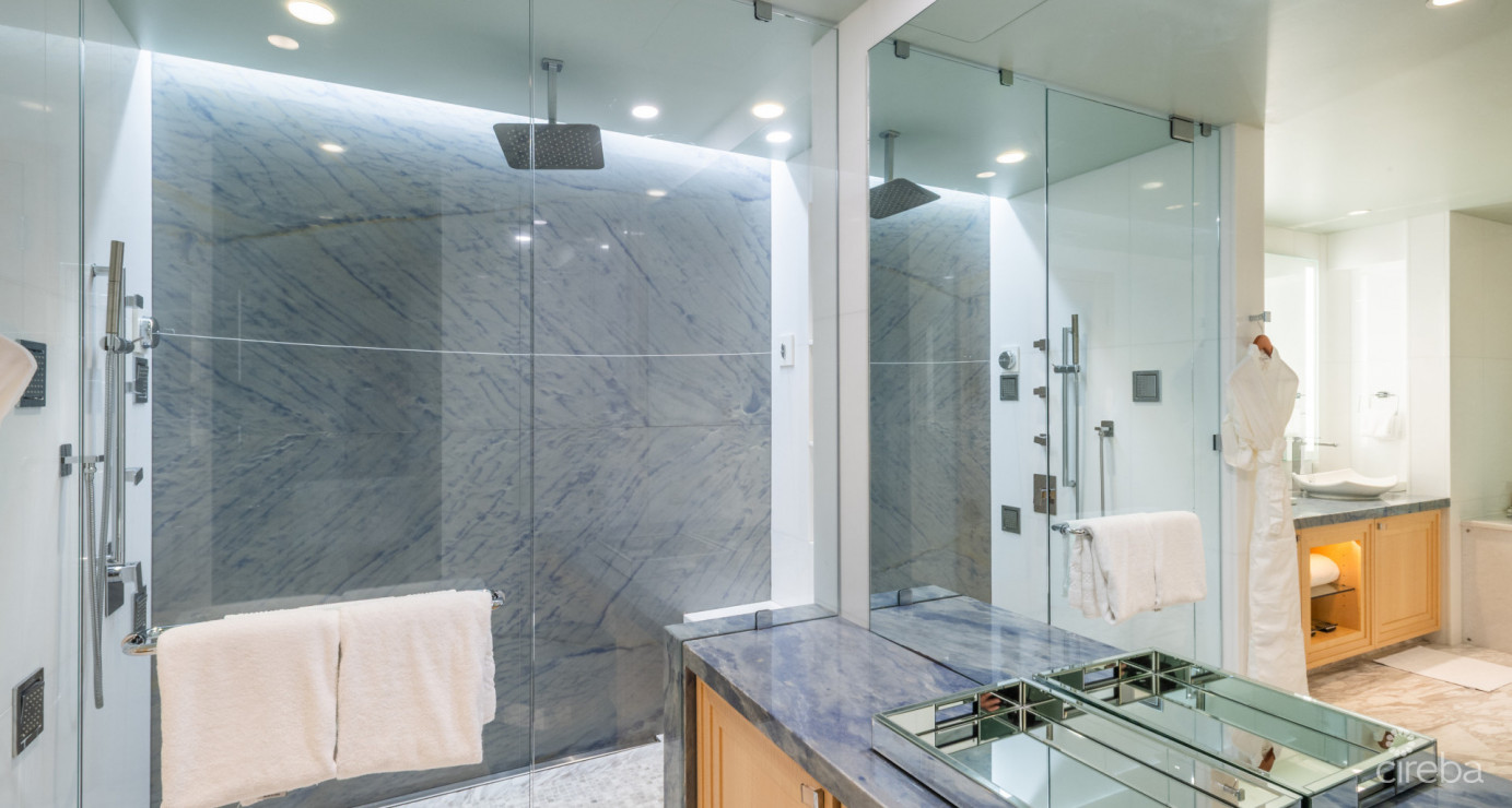 Ritz-carlton Beachfront Seven - South Residence
