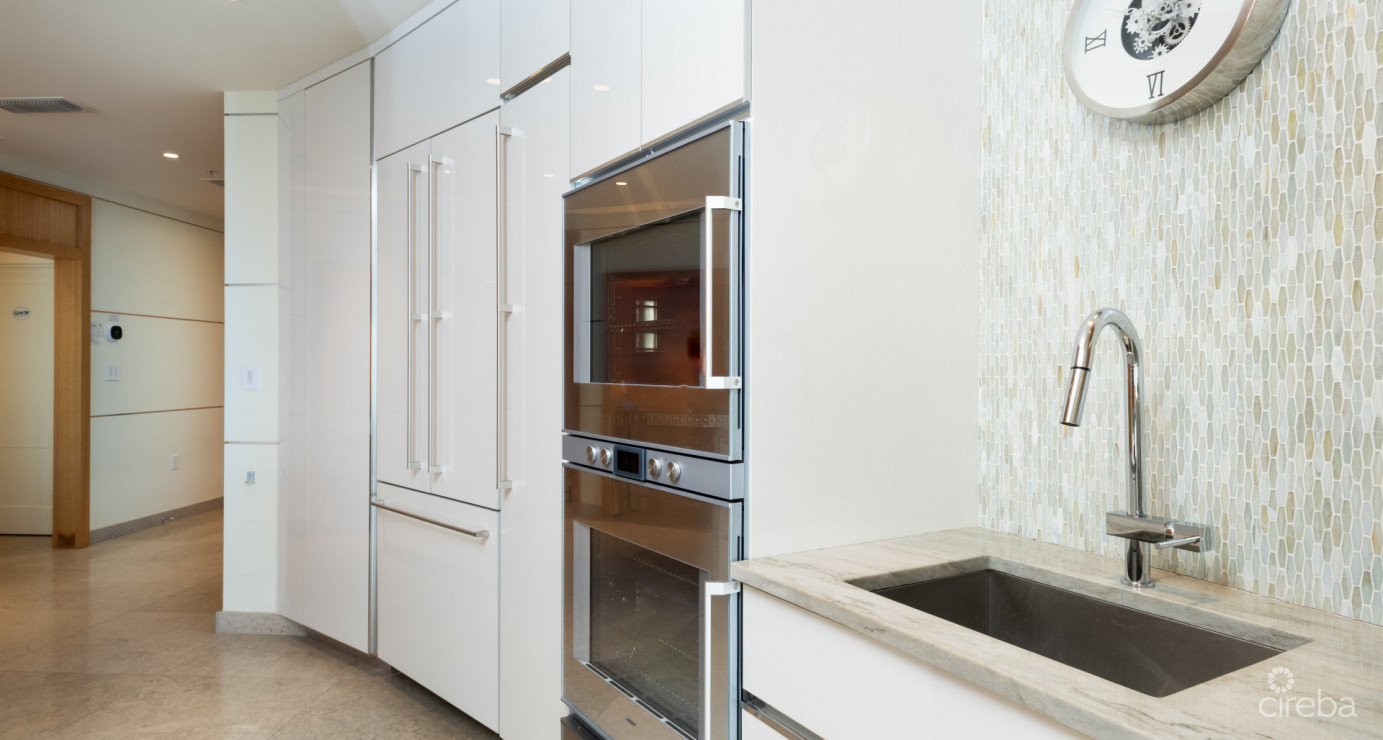 Ritz-carlton Beachfront Seven - South Residence