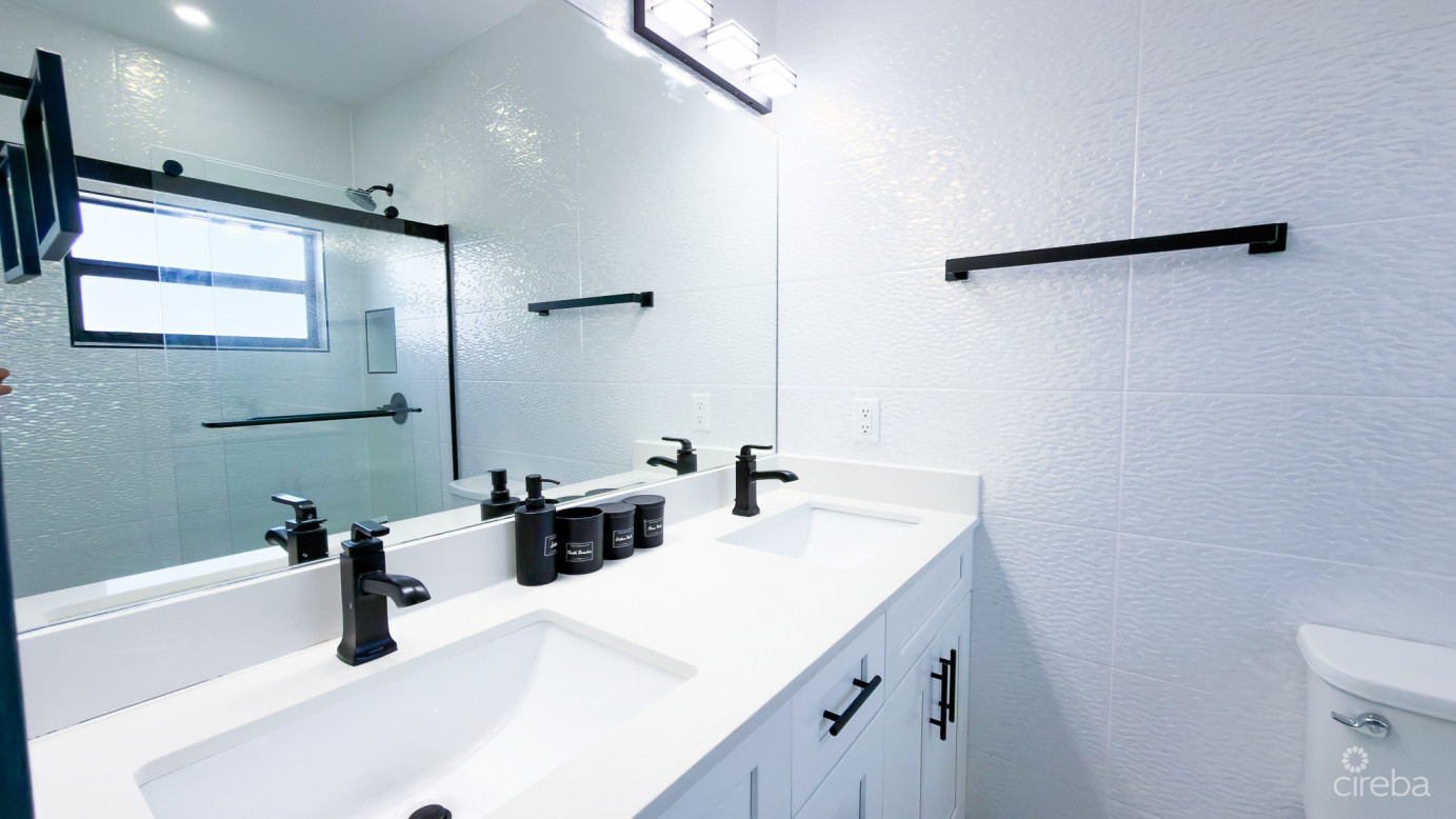 Trophy Crescent 5-unit Development