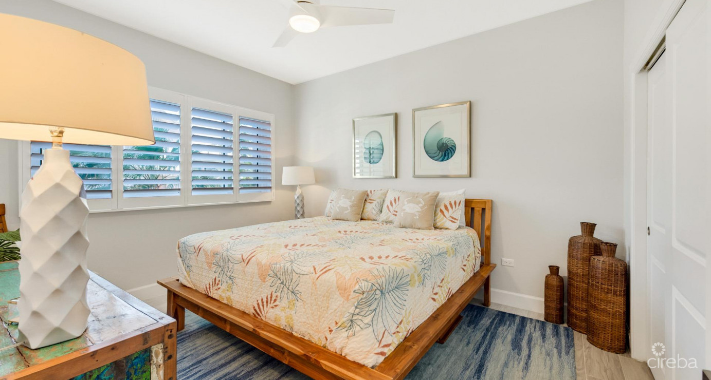 Crescent Point Unit #14  Seven Mile Beach - Fully Remodeled, Turnkey & Income-producing Opportunity