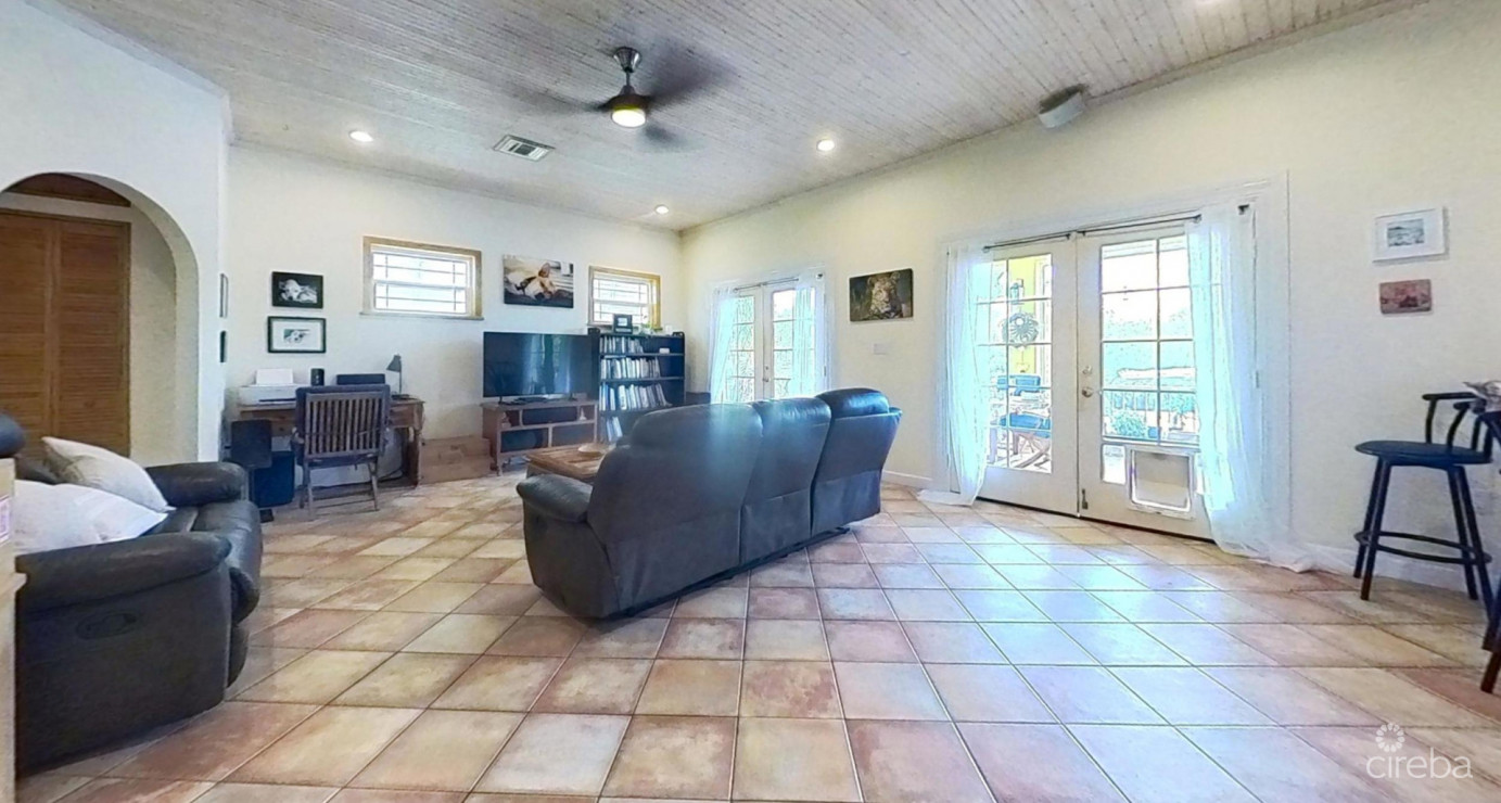 North Sound Haven 4 Bedroom Canal Front Home