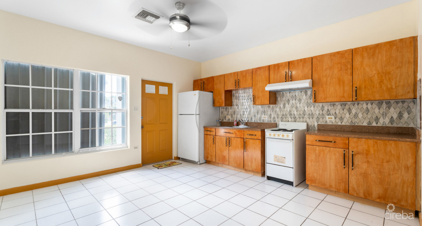 Windsor Lakes 2bed/2bath Unit