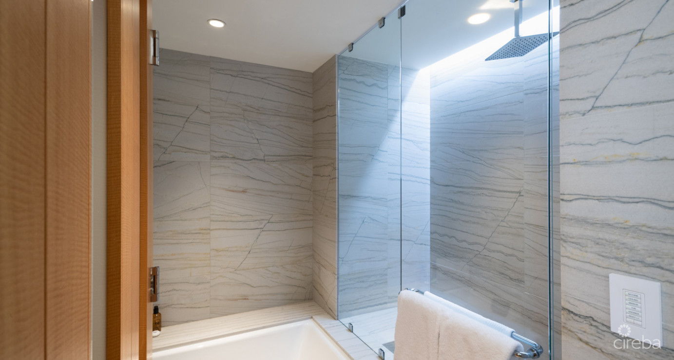 Ritz-carlton Beachfront Seven - South Residence