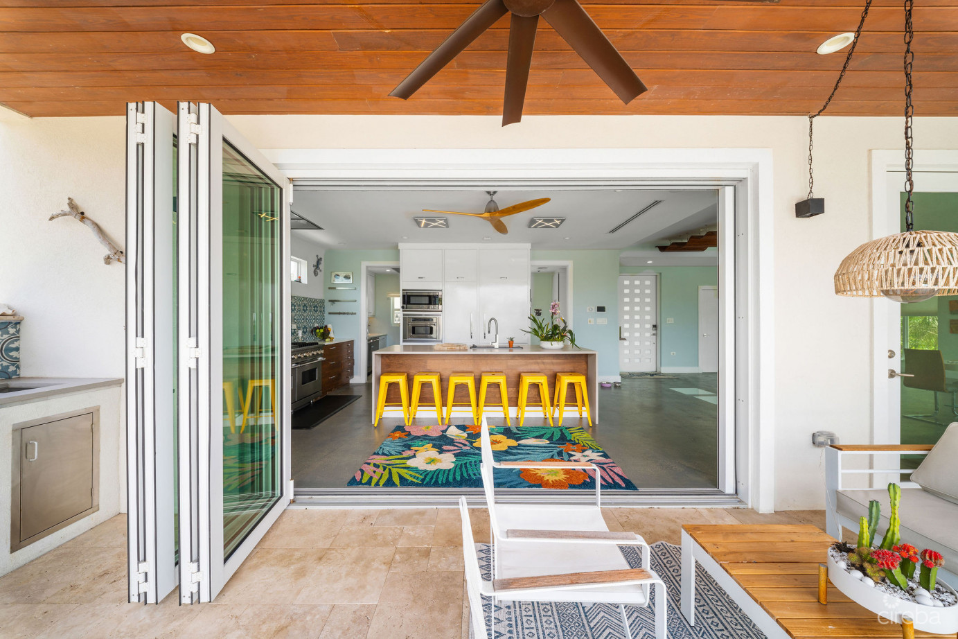 24  Shorewinds Trail, The Shores Family Home