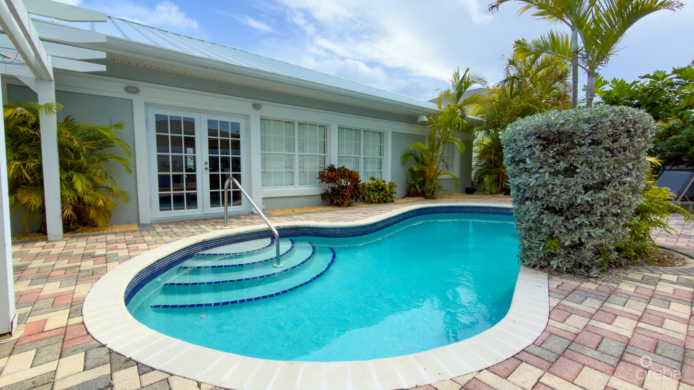 Snug Harbour Andrew Drive - 4 Bedroom Family Home In The Seven Mile Beach Corridor