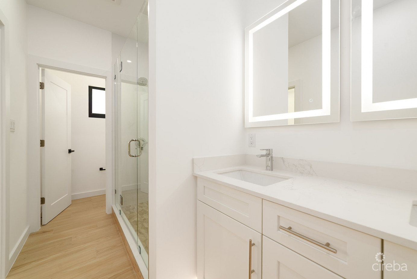 2 Bedroom, 2.5 Bathroom Duplex In Lookout Garden