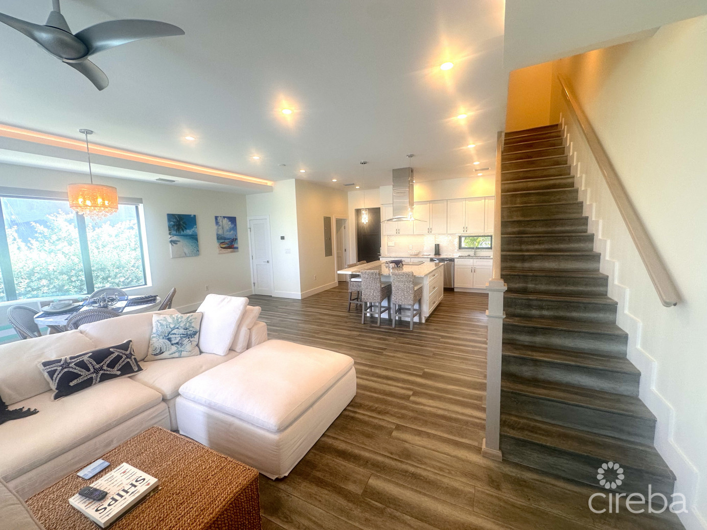 Large Seahaven 2 Bed With Pool - Oceanview And Canal Front