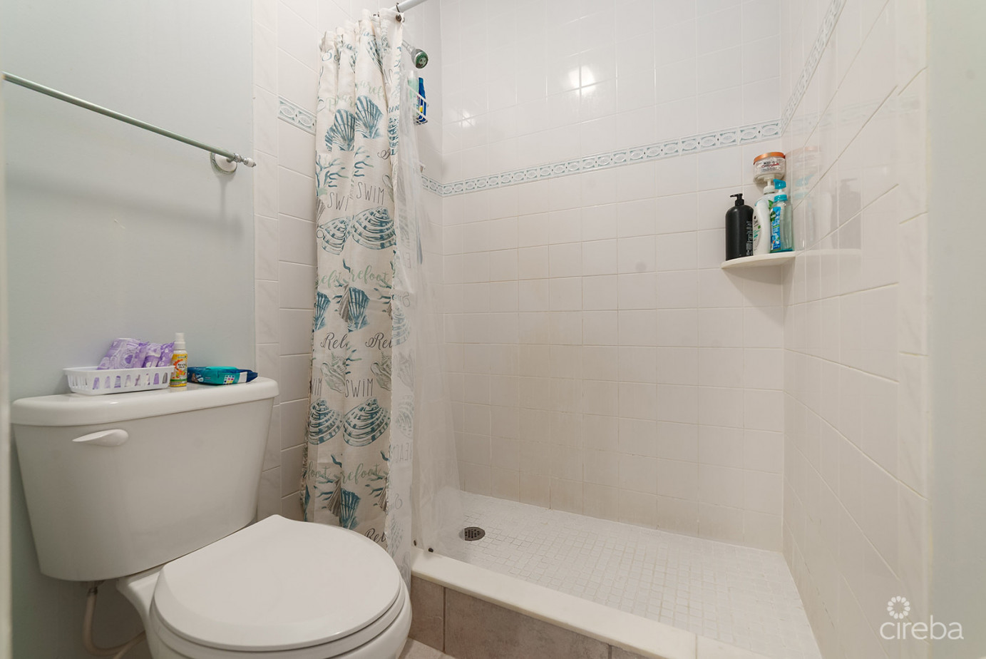 12% Roi - Income-producing Multi-unit Property  Fully Occupied - Cayman Brac