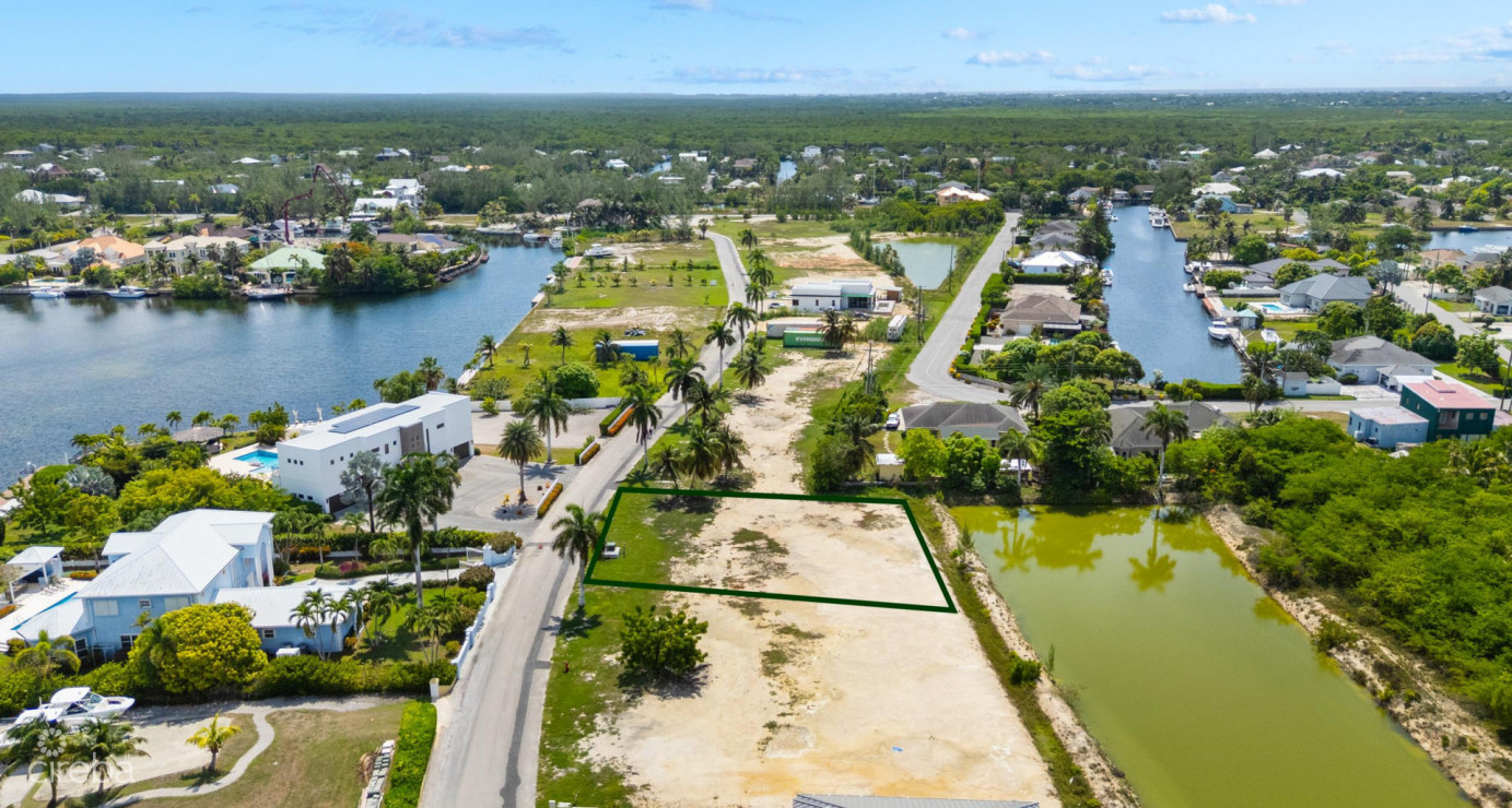 Fantastic Sunrise Landing Lot (lake View 0.25 Acre)
