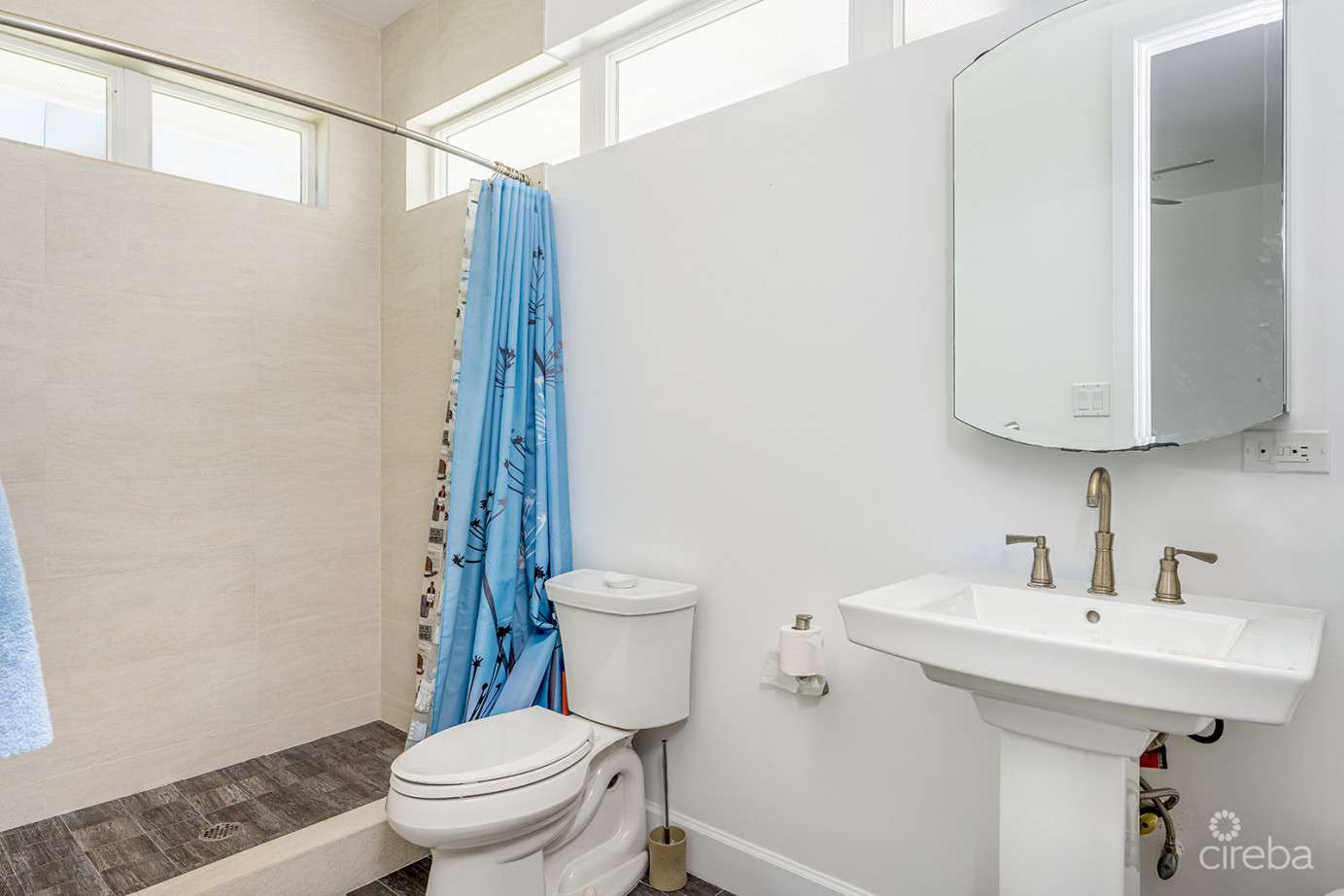 Bimini Dr - Executive Canal Front Home In Grand Harbour