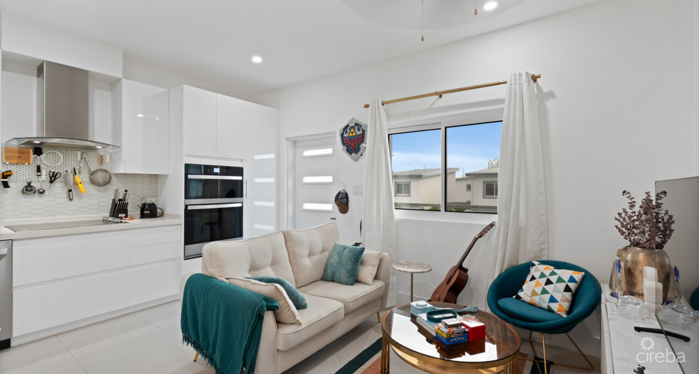 Designer Yarl 1 Bed #30 (2nd Fl, Pool View Residence)