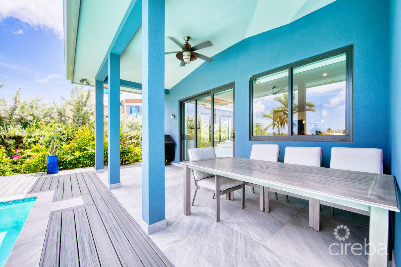 Large Seahaven 2 Bed With Pool - Oceanview And Canal Front