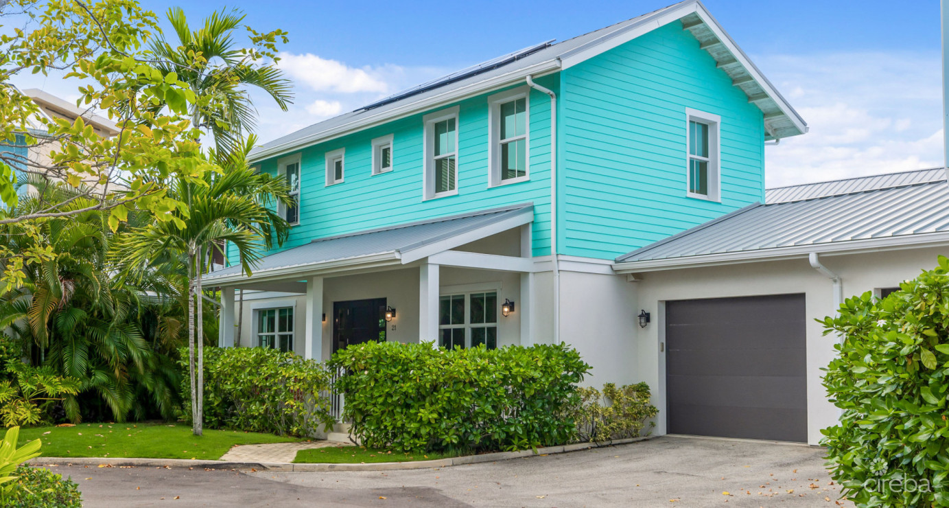 Periwinkle  Three Bed Cottage With Dock