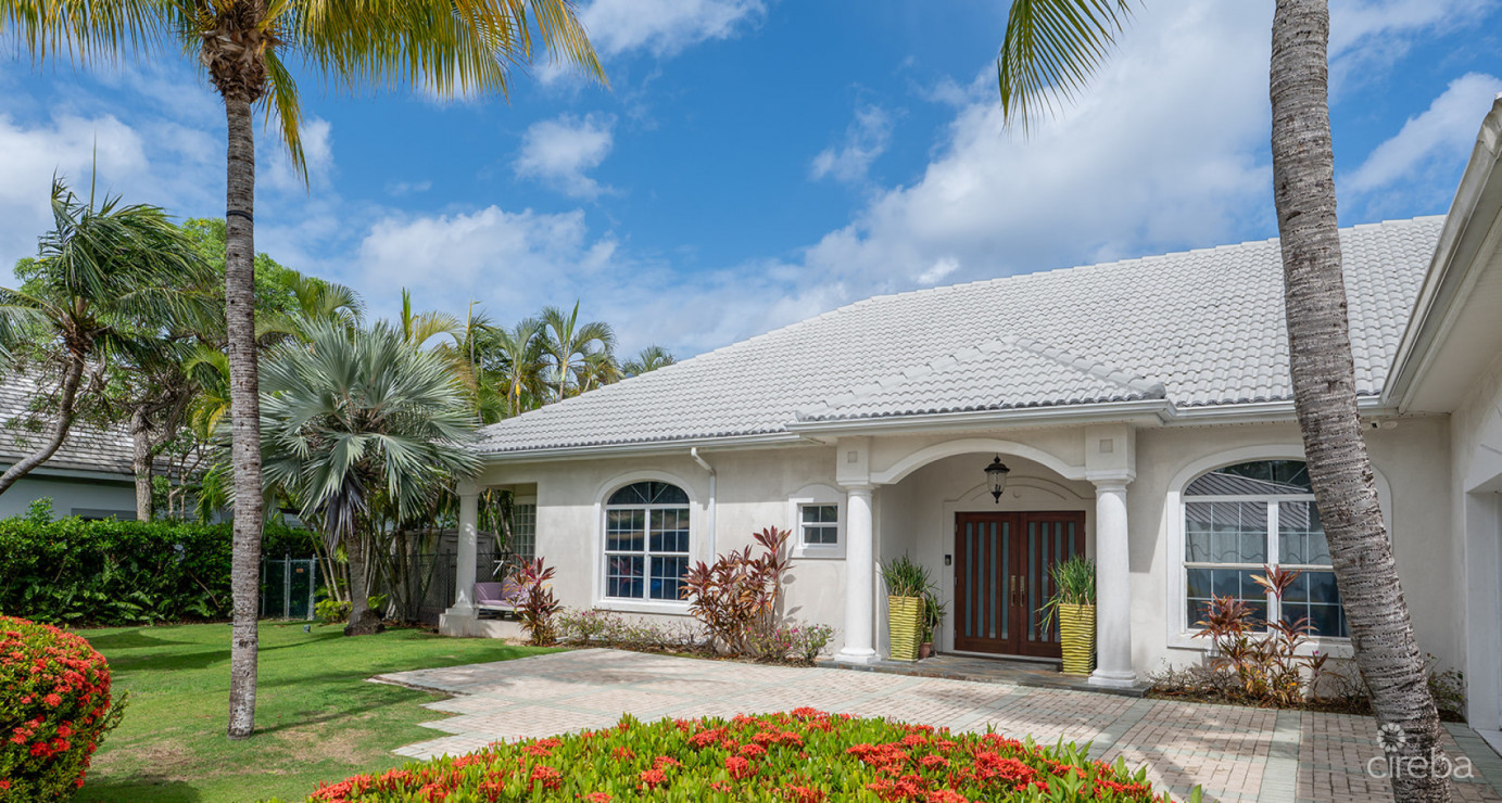 Canal Point Canal Front Family Home