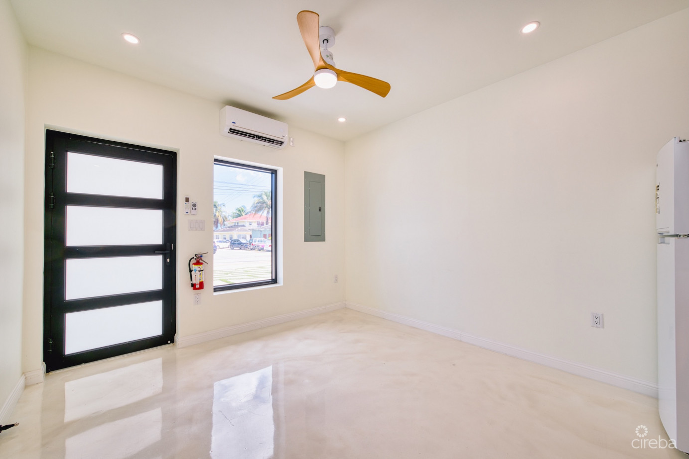Greenwood Six #1  Brand New Central Gt Condo